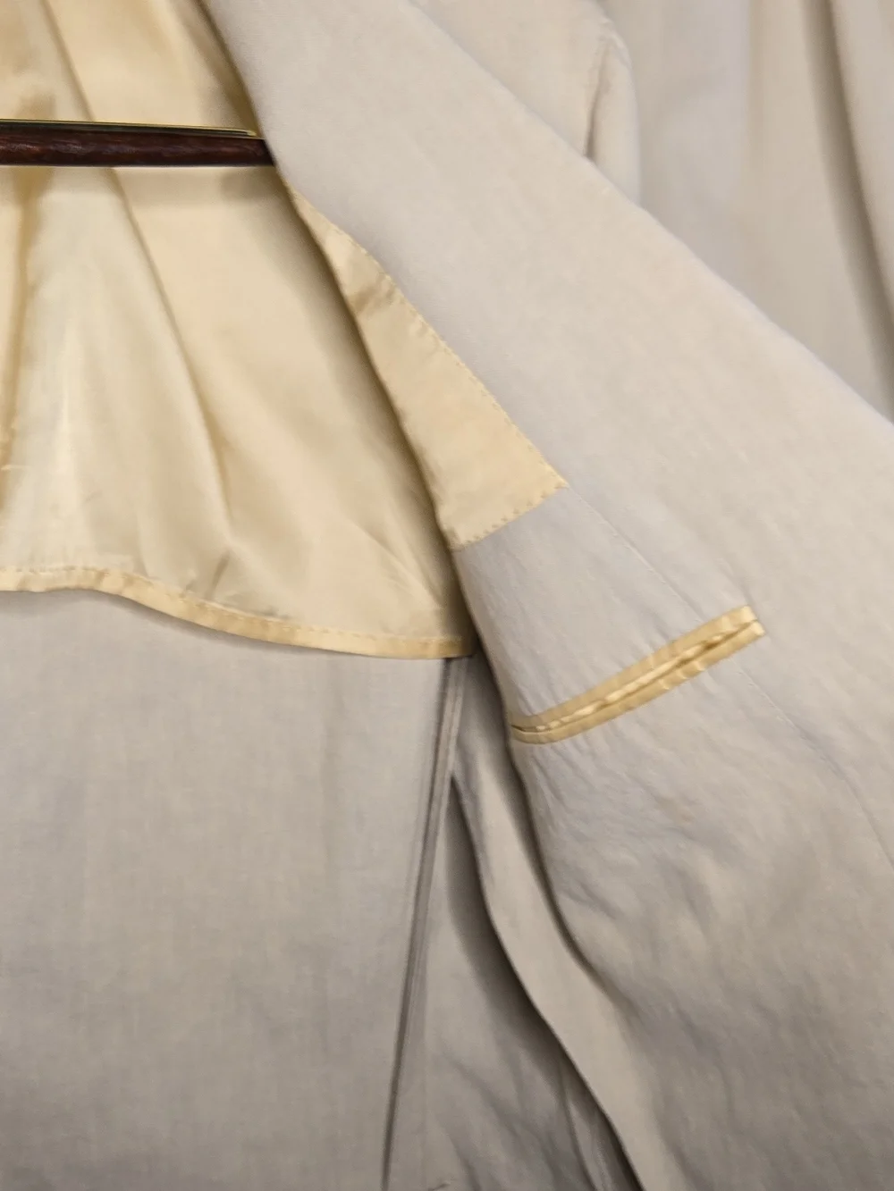 Men's Double-Breasted Cream Blazer